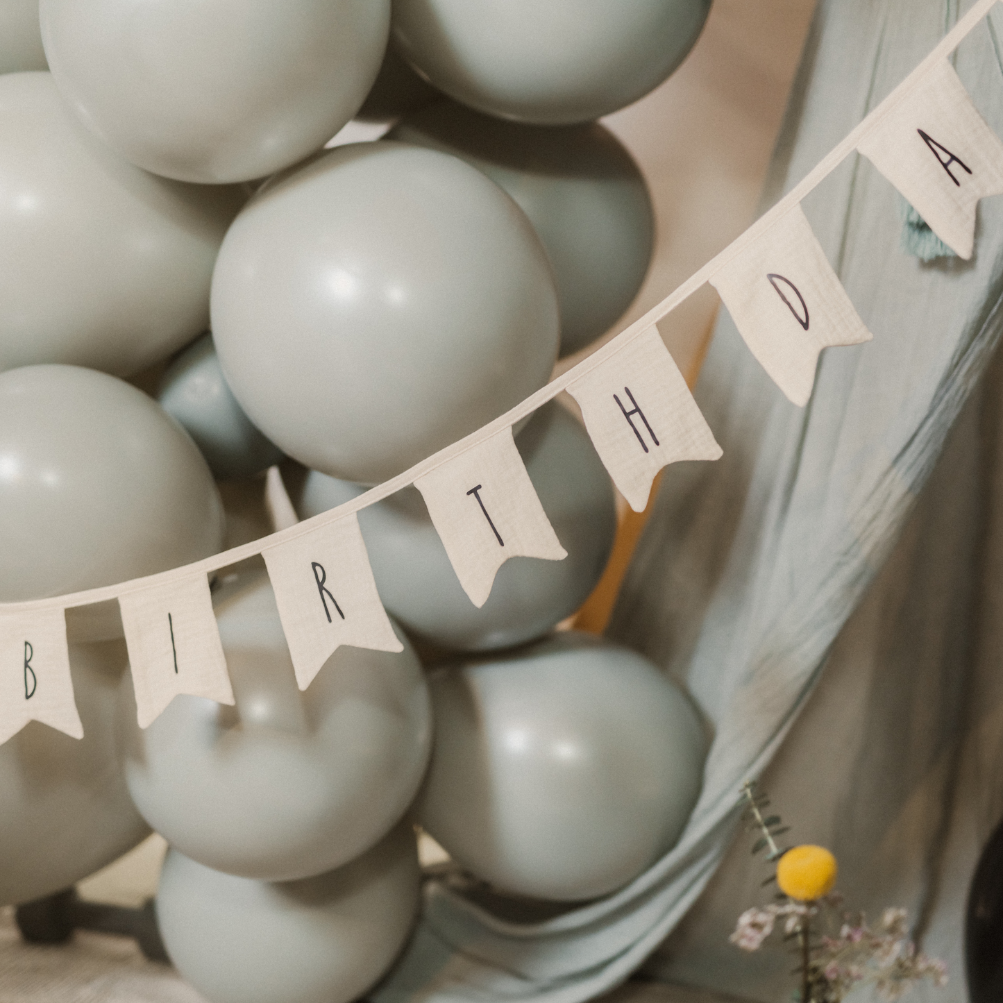 Wimpelkette „Happy Birthday“