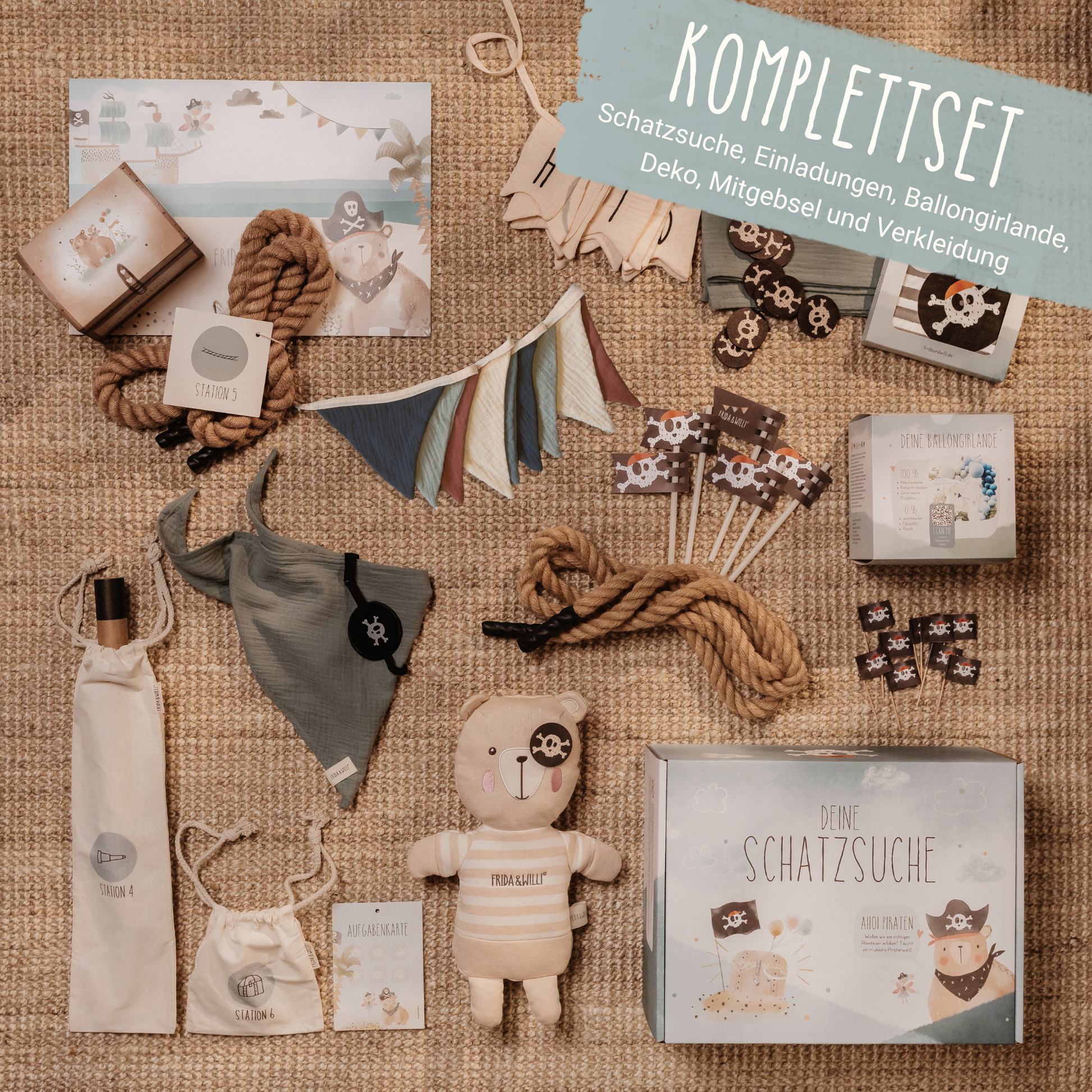 Materialien des Komplettsets zum Kindergeburtstag Motto Pirat mit Schatzsuche Wimpelkette Ballongirlande Servietten Mitgebseln